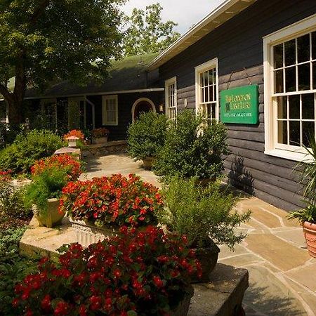 Lodge On Lake Lure Bagian luar foto