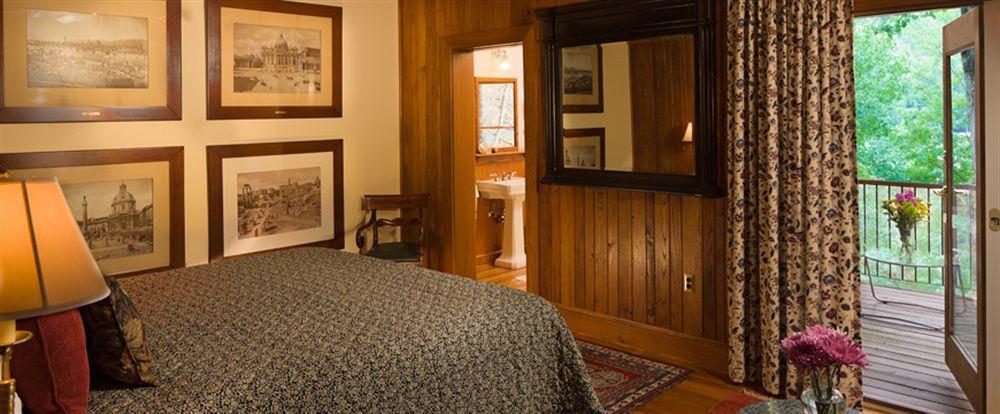 Lodge On Lake Lure Bagian luar foto