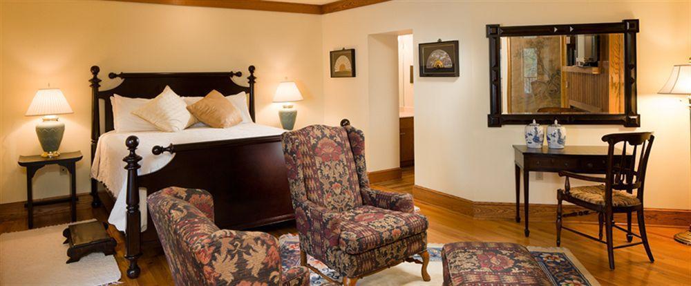 Lodge On Lake Lure Bagian luar foto