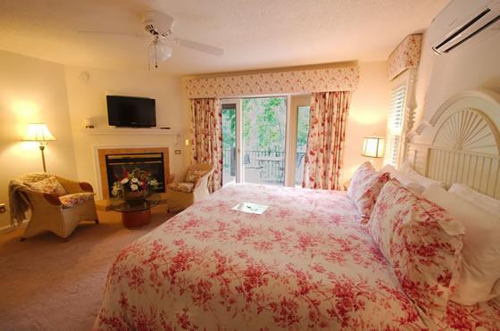 Lodge On Lake Lure Bagian luar foto