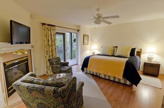 Lodge On Lake Lure Bagian luar foto