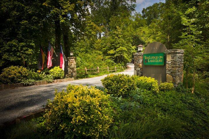 Lodge On Lake Lure Bagian luar foto