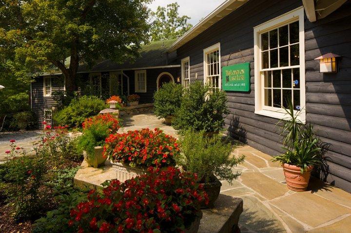 Lodge On Lake Lure Bagian luar foto